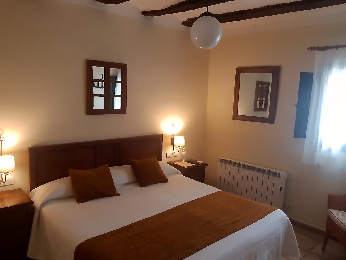 Hotel Rural Castillo De บิยาร์ ภายนอก รูปภาพ